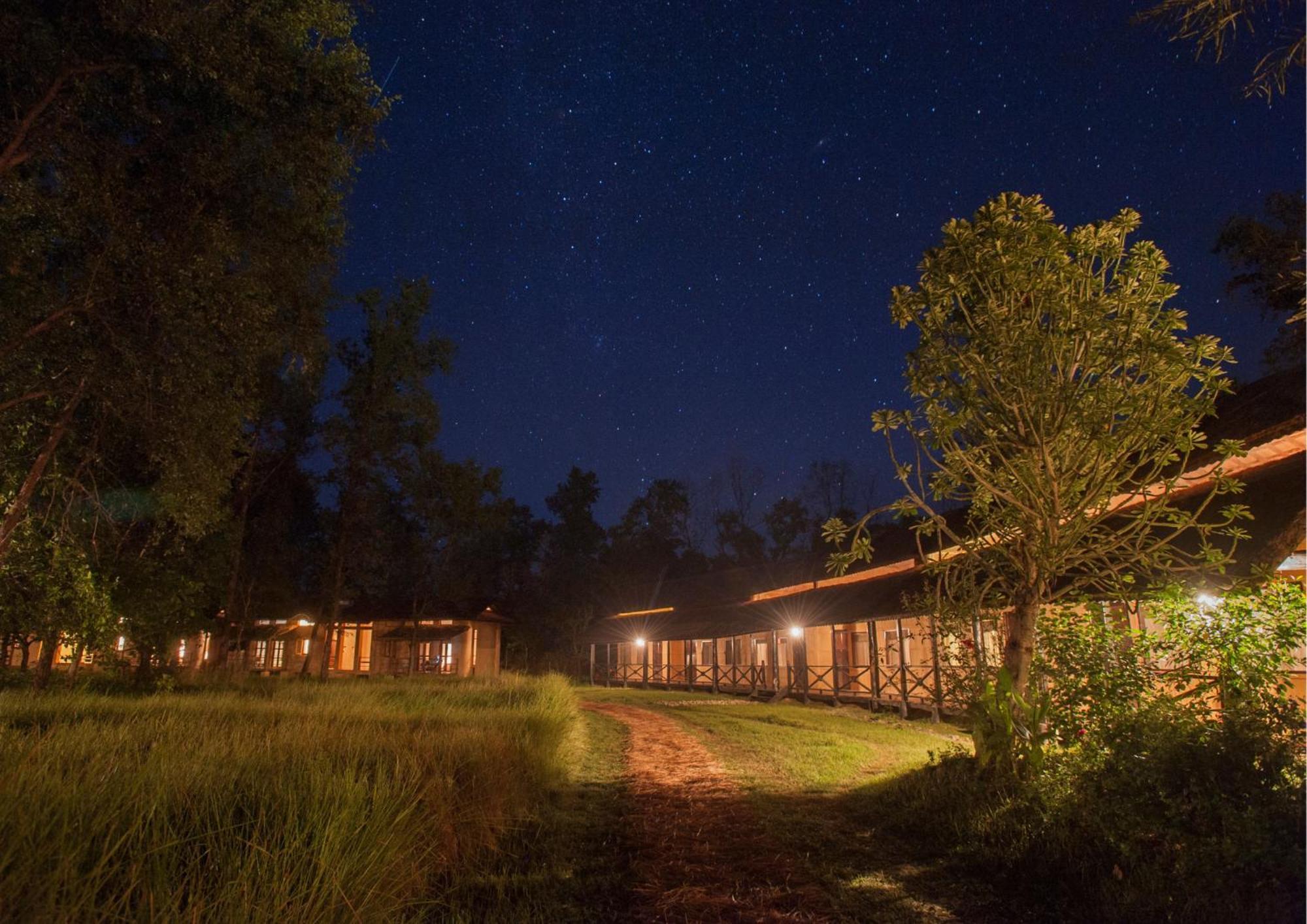 Tiger Tops Karnali Lodge Bardiya Exterior photo