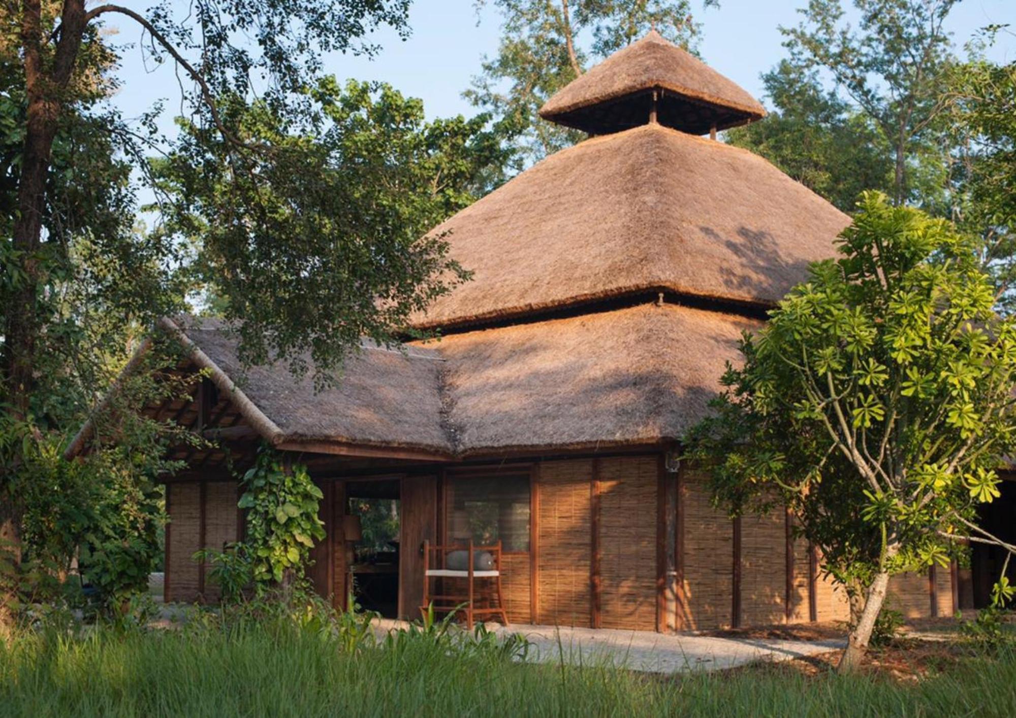 Tiger Tops Karnali Lodge Bardiya Exterior photo